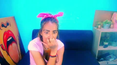 alanadelray online show from January 24, 10:32 am