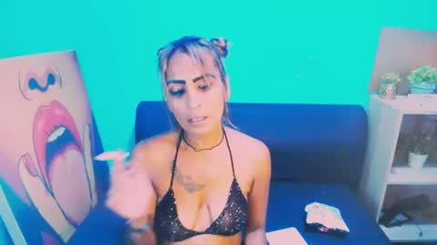 alanadelray online show from February 4, 9:41 pm