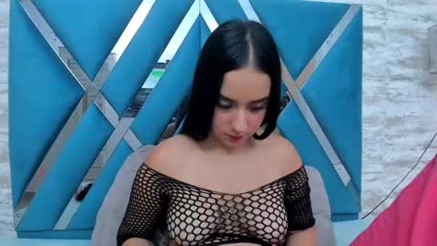 Alana Flores online show from February 25, 3:05 pm