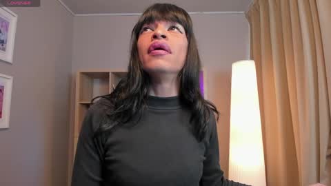 Snapshot of alanakimura_ chatting on April 16, 12:28 pm Alana silvana online show from April 16, 12:28 pm