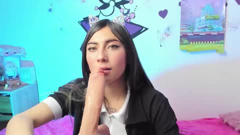 Snapshot of alanalois_ chatting on September 17, 4:47 am ALANA Please follow me online show from September 17, 4:47 am