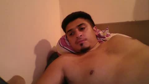 Snapshot of alanargenttt25 chatting on February 5, 4:59 am alanargenttt25 online show from February 5, 4:59 am