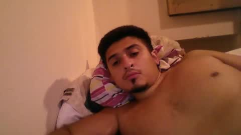 Snapshot of alanargenttt25 chatting on February 7, 3:01 am alanargenttt25 online show from February 7, 3:01 am