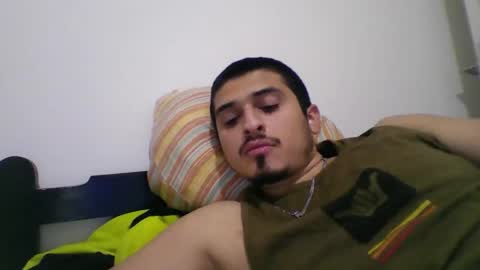 Snapshot of alanargenttt25 chatting on October 21, 11:05 pm alanargenttt25 online show from October 21, 11:05 pm