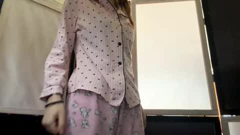 Stella online show from November 23, 8:14 am