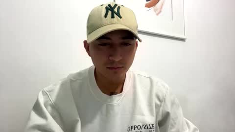 alanj998 online show from September 23, 2:58 am