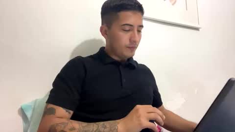 alanj998 online show from October 7, 2:31 am