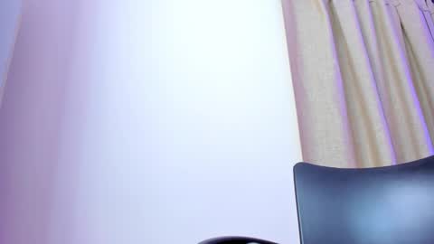 Snapshot of alanna_hank chatting on February 7, 7:50 am Alanna online show from February 7, 7:50 am