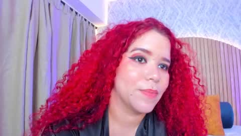 Snapshot of alanna_hank chatting on February 20, 4:07 am Alanna online show from February 20, 4:07 am