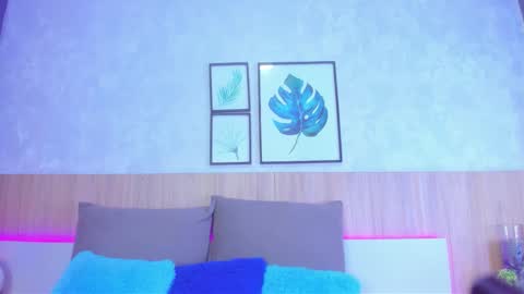 Snapshot of alanna_hank chatting on November 7, 4:01 am Alanna online show from November 7, 4:01 am