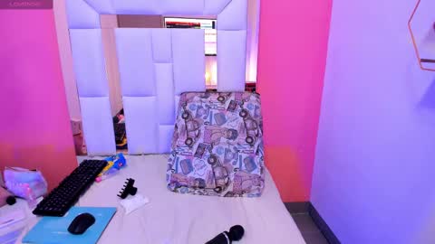 Ana online show from February 19, 10:42 pm