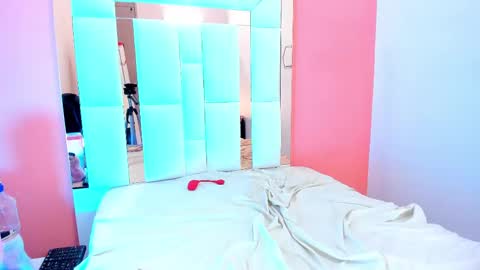 Ana online show from February 22, 8:53 pm