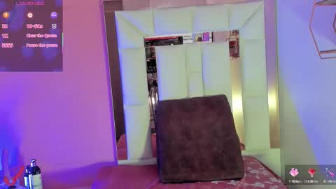 Ana online show from February 13, 7:43 pm