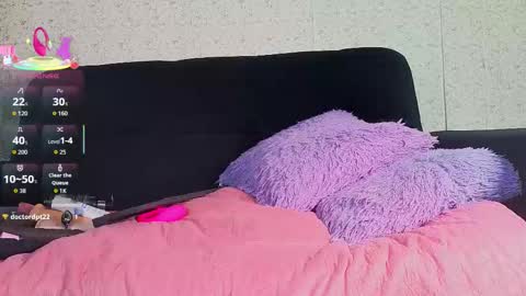 alanna_jones23_aws online show from January 17, 5:05 pm