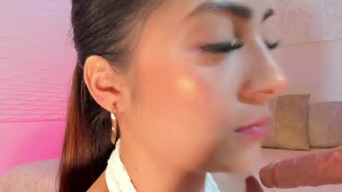 alannarouge online show from June 3, 2:33 pm