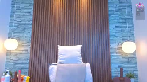 alannavidal online show from June 18, 3:18 am