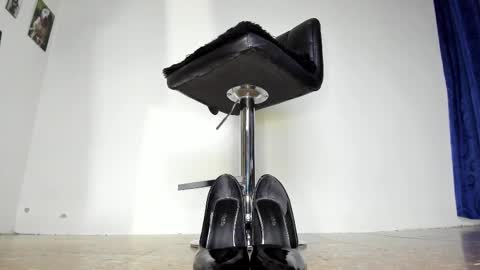 Snapshot of alannis_blue1 chatting on March 3, 4:14 am ALANNIS online show from March 3, 4:14 am