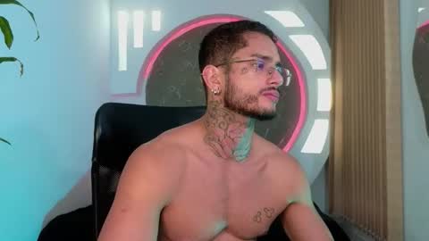 alan online show from January 9, 11:57 am