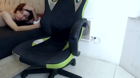 alantrickz365 online show from November 17, 2:12 pm