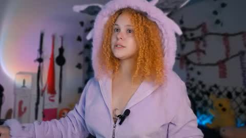 Caro online show from October 12, 1:43 pm