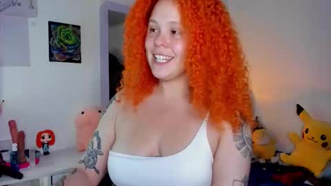 Snapshot of alaska_colors chatting on April 26, 3:42 pm Caro online show from April 26, 3:42 pm