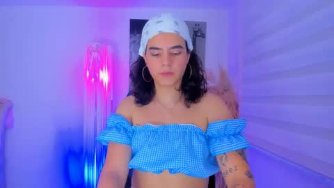   online show from October 26, 2:01 pm