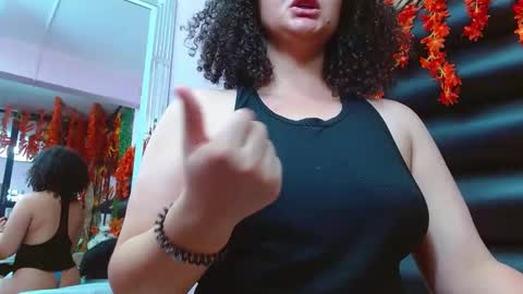 Snapshot of alasmith_ chatting on January 9, 5:02 am AlaSmith online show from January 9, 5:02 am