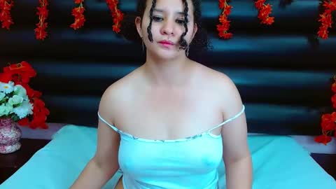 Snapshot of alasmith_ chatting on January 19, 7:46 am AlaSmith online show from January 19, 7:46 am