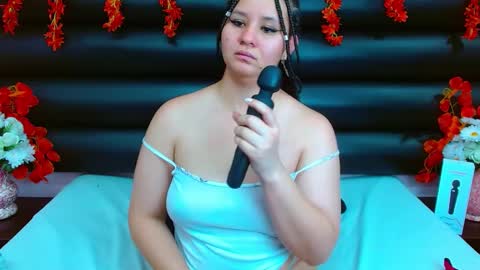 Snapshot of alasmith_ chatting on January 25, 8:10 am AlaSmith online show from January 25, 8:10 am