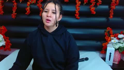 Snapshot of alasmith_ chatting on January 29, 1:48 am AlaSmith online show from January 29, 1:48 am