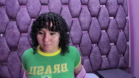 Snapshot of alasmith_ chatting on November 5, 2:22 am AlaSmith online show from November 5, 2:22 am