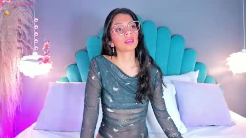 Alassia Hocthner online show from September 16, 11:33 am