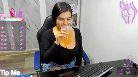 Alaya online show from October 14, 1:06 am