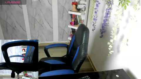 Snapshot of alayasmile chatting on May 3, 12:44 pm Alaya online show from May 3, 12:44 pm