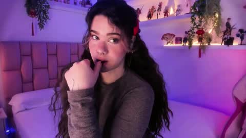 albaandthayron online show from February 21, 12:17 pm