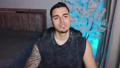 Snapshot of albert_collins chatting on July 25, 2:53 am Albert online show from July 25, 2:53 am
