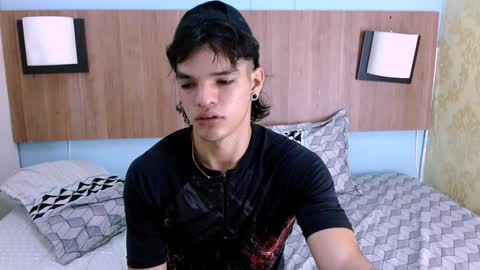 Snapshot of albertbernal69 chatting on January 22, 2:15 am Albert online show from January 22, 2:15 am