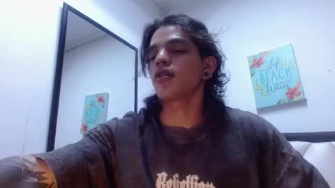 Snapshot of albertbernal69 chatting on September 16, 3:40 am Albert online show from September 16, 3:40 am