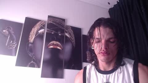 Snapshot of albertbernal69 chatting on October 25, 3:14 am Albert online show from October 25, 3:14 am