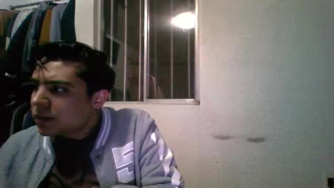 Snapshot of albertoarenas16 chatting on April 11, 6:18 am albertoarenas16 online show from April 11, 6:18 am
