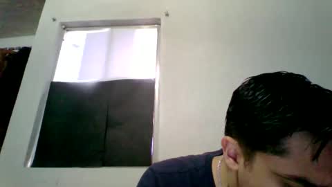 Snapshot of albertoarenas16 chatting on May 10, 10:48 pm albertoarenas16 online show from May 10, 10:48 pm