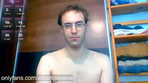 Snapshot of albertpassive chatting on March 1, 6:32 pm albertpassive online show from March 1, 6:32 pm