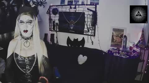 Snapshot of alchemymistic chatting on September 14, 9:58 pm Mistic witch online show from September 14, 9:58 pm