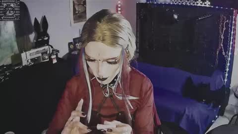 Snapshot of alchemymistic chatting on February 17, 3:58 am Mistic witch online show from February 17, 3:58 am