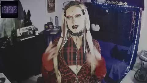 Snapshot of alchemymistic chatting on February 25, 6:56 am Mistic witch online show from February 25, 6:56 am