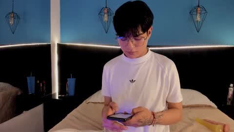 ale_aurarashi online show from September 27, 4:39 am