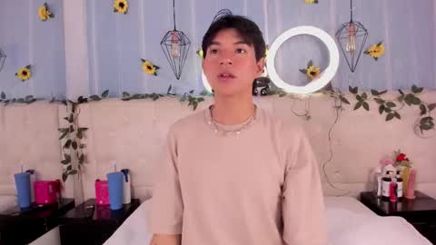 Snapshot of ale_aurarashi chatting on November 23, 2:55 am ale_aurarashi online show from November 23, 2:55 am