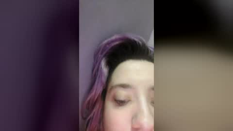 Snapshot of ale_pink chatting on June 15, 7:16 pm ale_pink online show from June 15, 7:16 pm
