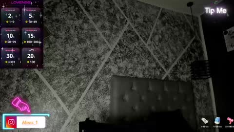 Snapshot of alecadrews_ chatting on February 1, 10:23 pm ALEC ANDREWS online show from February 1, 10:23 pm