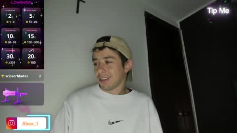 Snapshot of alecadrews_ chatting on February 11, 8:10 pm ALEC ANDREWS online show from February 11, 8:10 pm